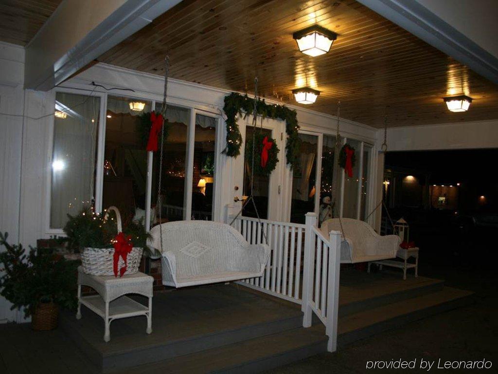 Maine Woods Inn Brewer Exterior photo