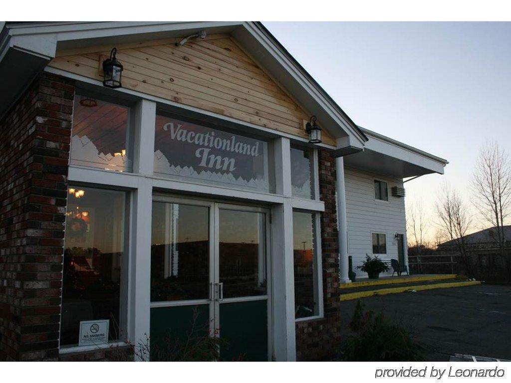 Maine Woods Inn Brewer Exterior photo